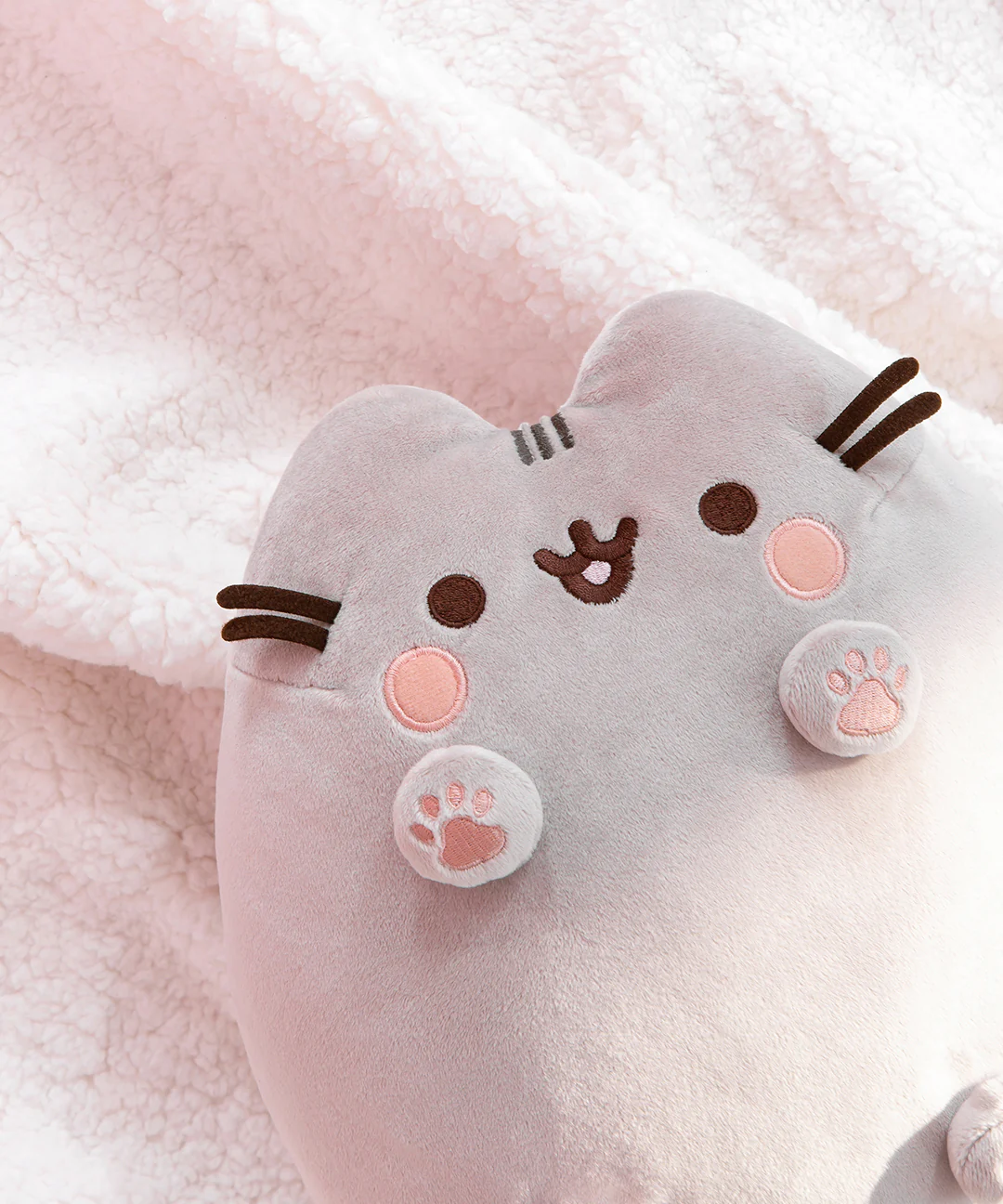 Classic Toe Beans Pusheen Plush - Image 2