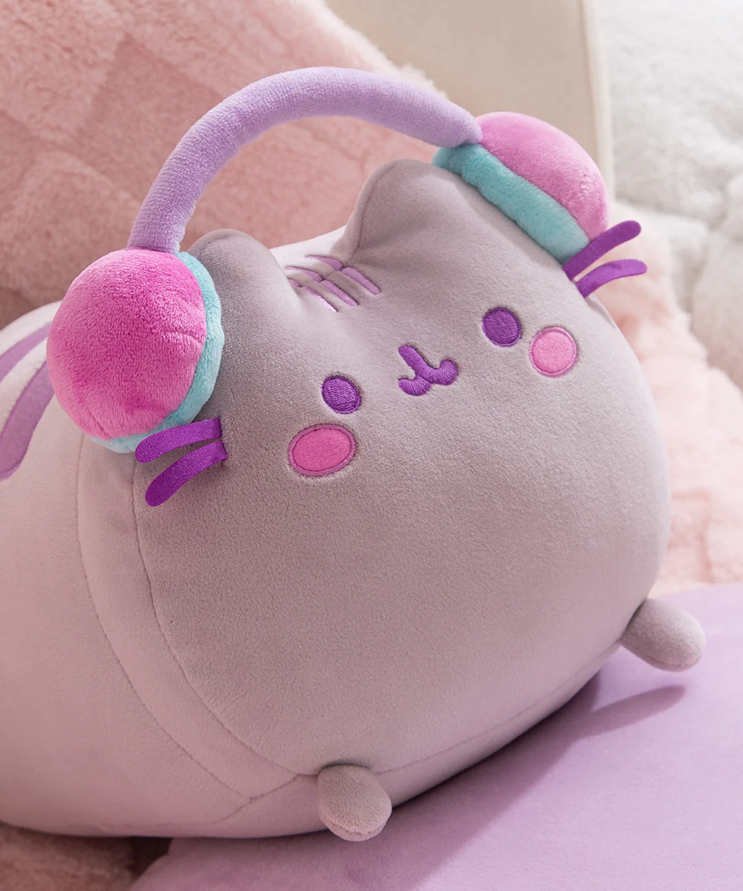 Gamer Pusheen Log Squisheen Plush - Image 2