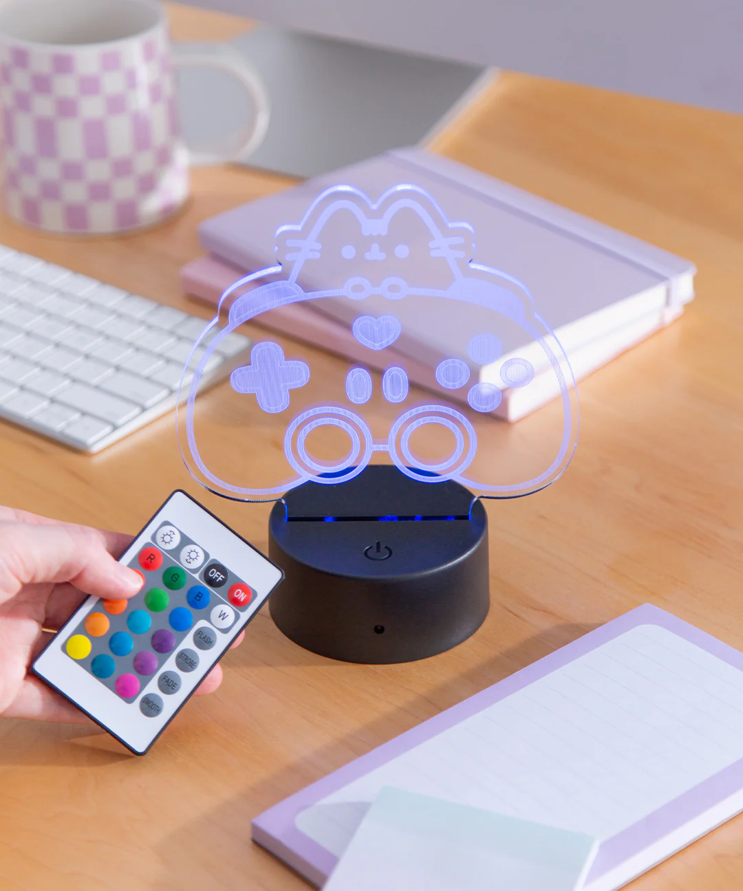 Gamer Pusheen Otaku Lamp - Image 4