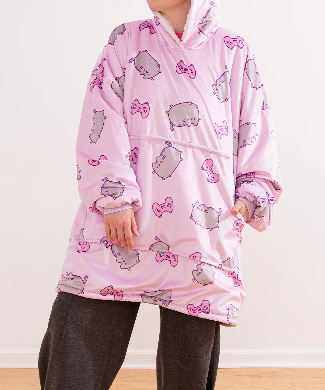 Gamer Pusheen Wearable Blanket Hoodie - Image 6