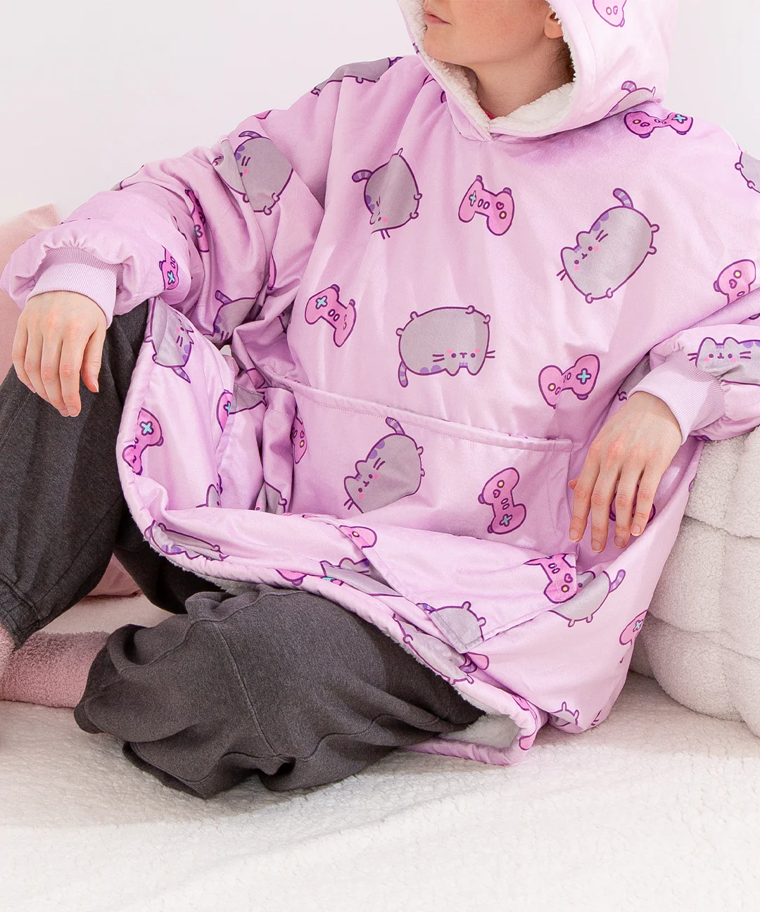 Gamer Pusheen Wearable Blanket Hoodie - Image 7