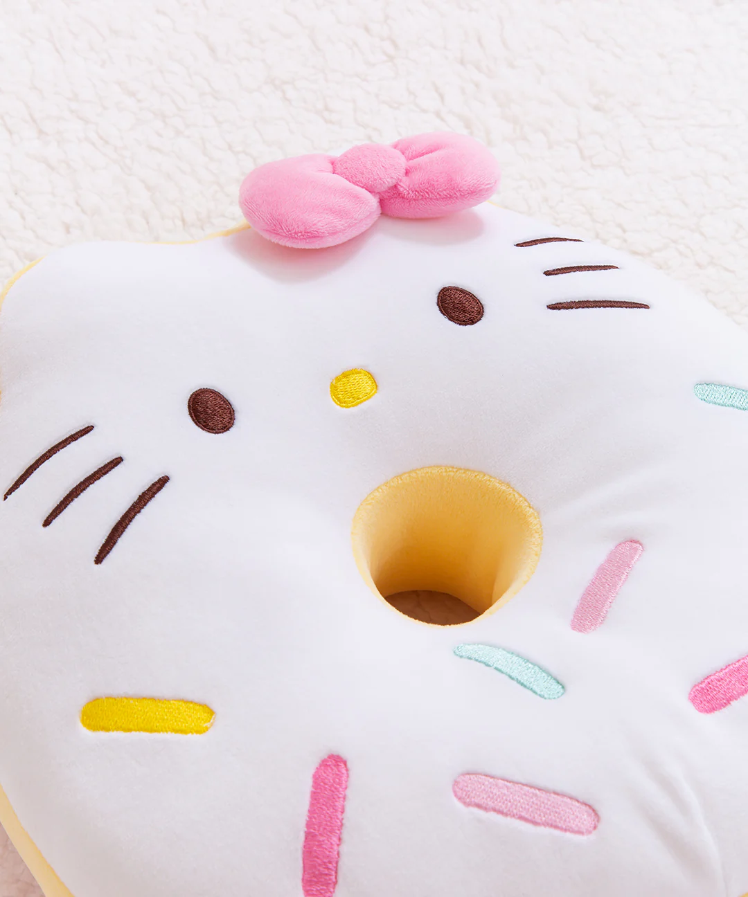 Hello Kitty® x Pusheen® Donut Plush - Image 7