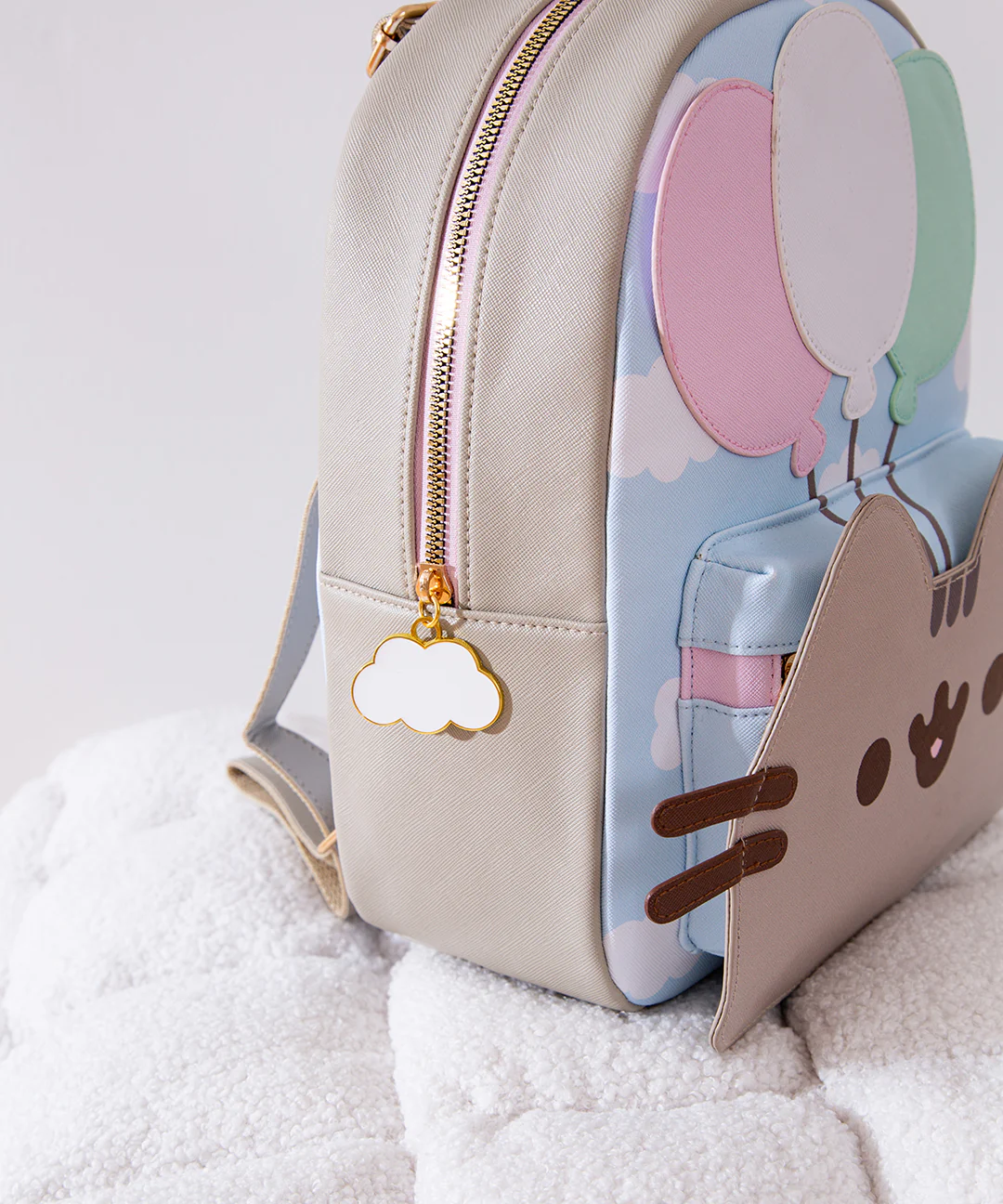 Pusheen 15th Anniversary Balloons Backpack - Image 4