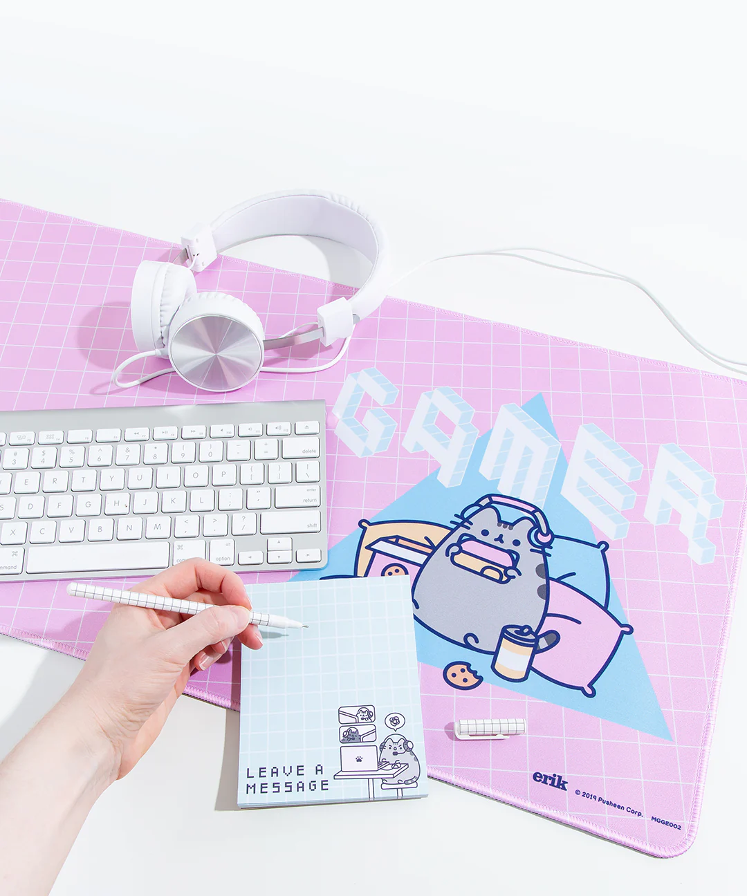 Pusheen Gaming Desk Mat - Image 3