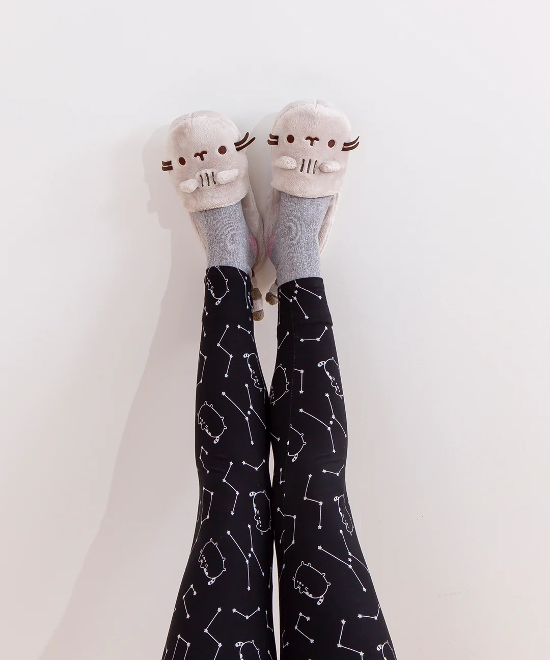 Pusheen Plush Slippers - Image 3