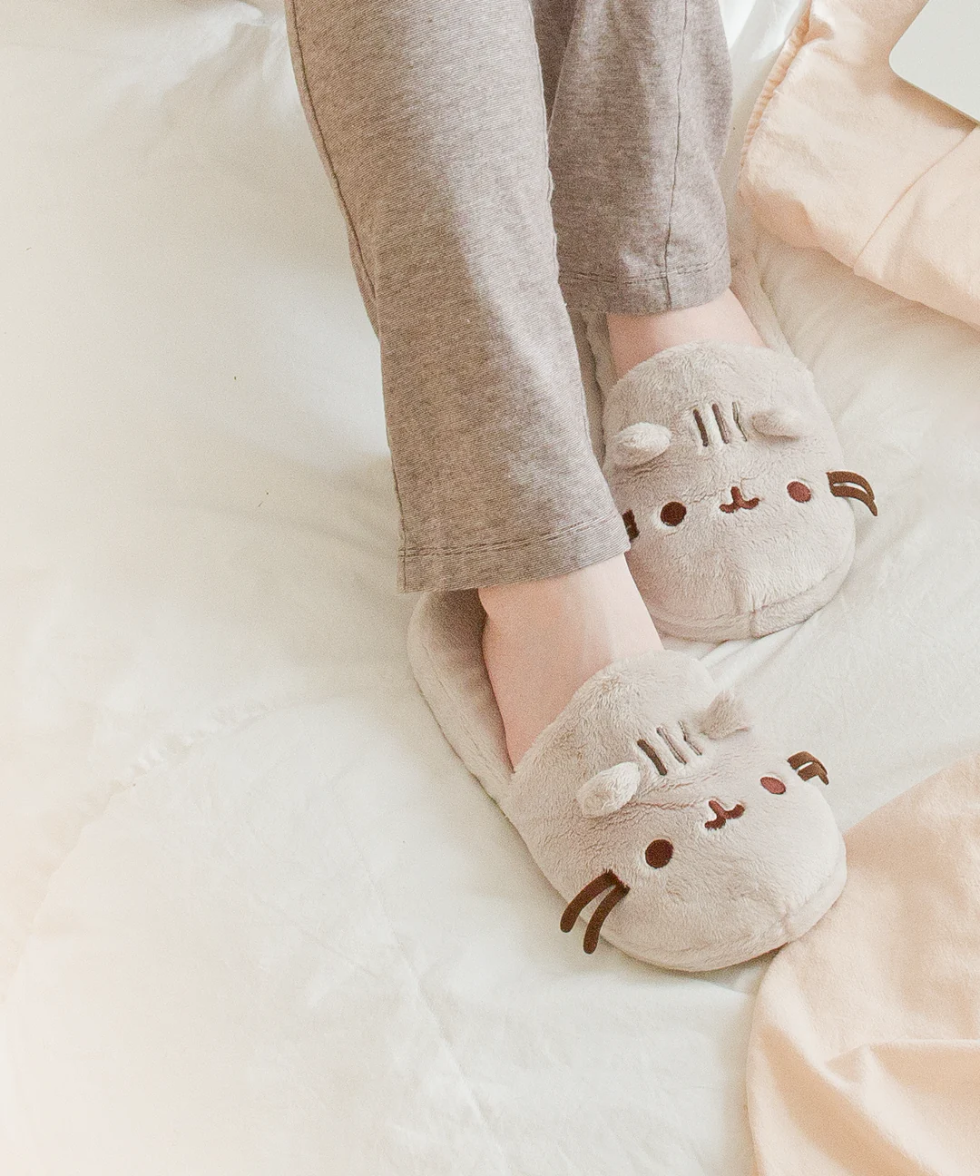 Pusheen Plush Slippers - Image 4