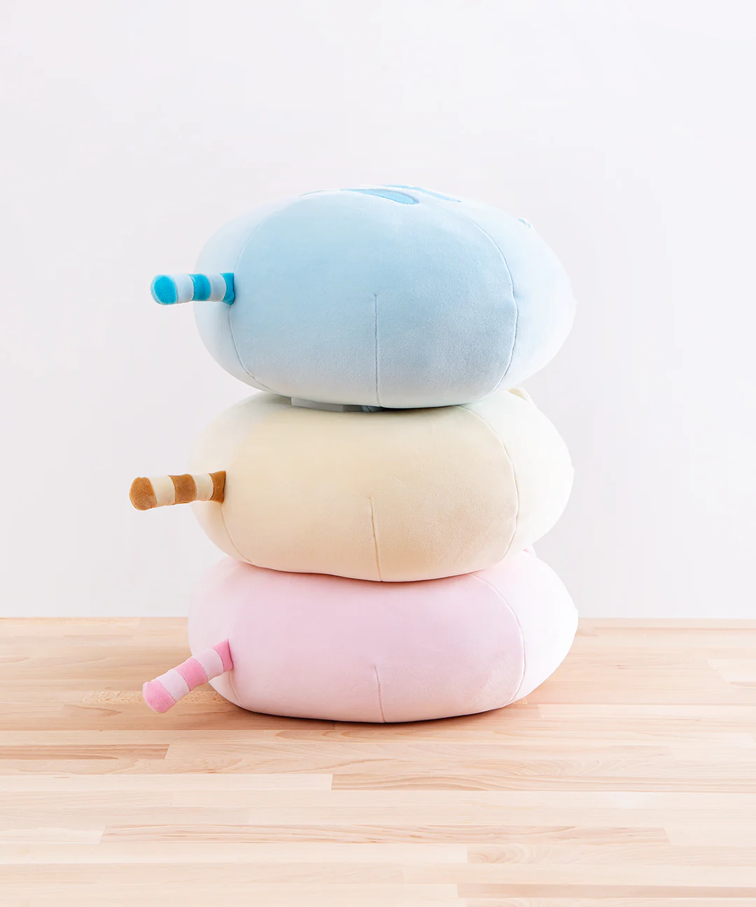 Round Squisheen Plush - Image 7